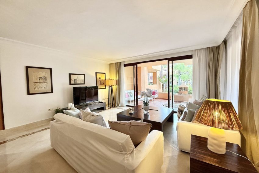 R4933408-Apartment-For-Sale-San-Pedro-de-Alcantara-Ground-Floor-3-Beds-160-Built-6