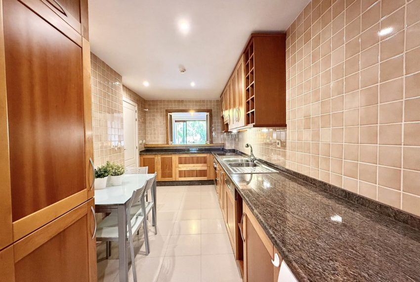 R4933408-Apartment-For-Sale-San-Pedro-de-Alcantara-Ground-Floor-3-Beds-160-Built-9