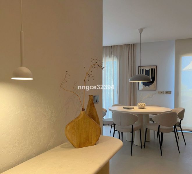 R4933600-Image 1-Penthouse - 3 Beds - 225 Built
