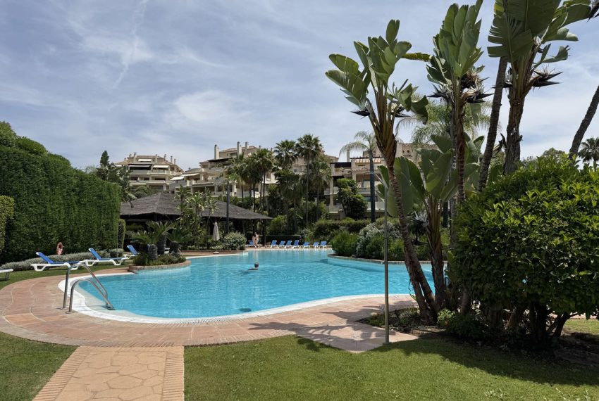 R4936195-Apartment-For-Sale-Benahavis-Penthouse-Duplex-3-Beds-194-Built