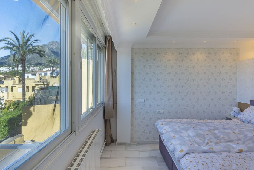 R4942186-Townhouse-For-Sale-Marbella-Semi-Detached-3-Beds-204-Built-17