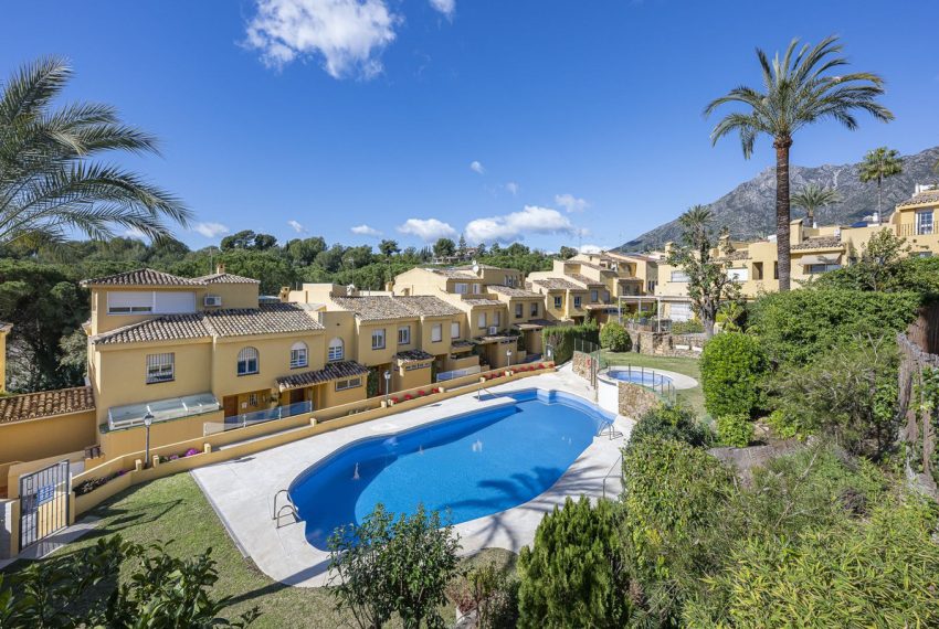 R4942186-Townhouse-For-Sale-Marbella-Semi-Detached-3-Beds-204-Built