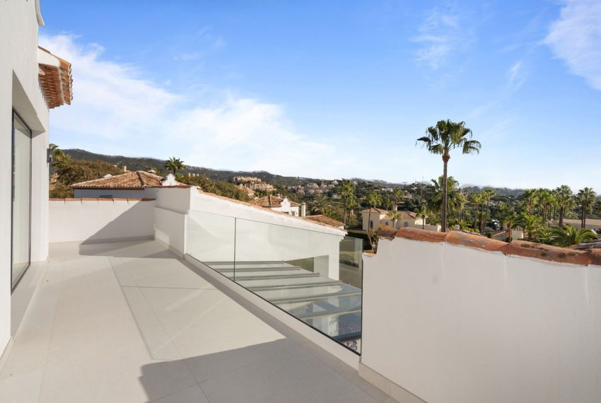 R4949239-Villa-For-Sale-Elviria-Detached-4-Beds-181-Built-13