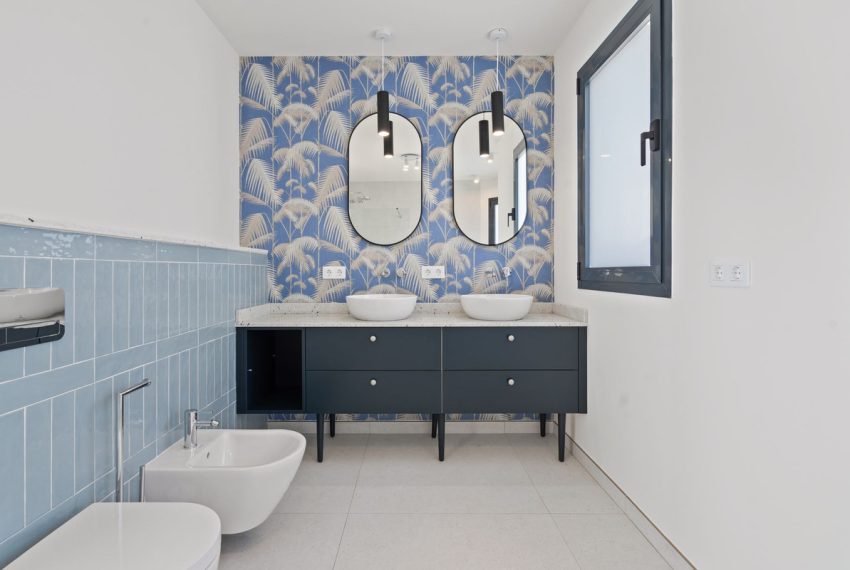 R4949239-Villa-For-Sale-Elviria-Detached-4-Beds-181-Built-16