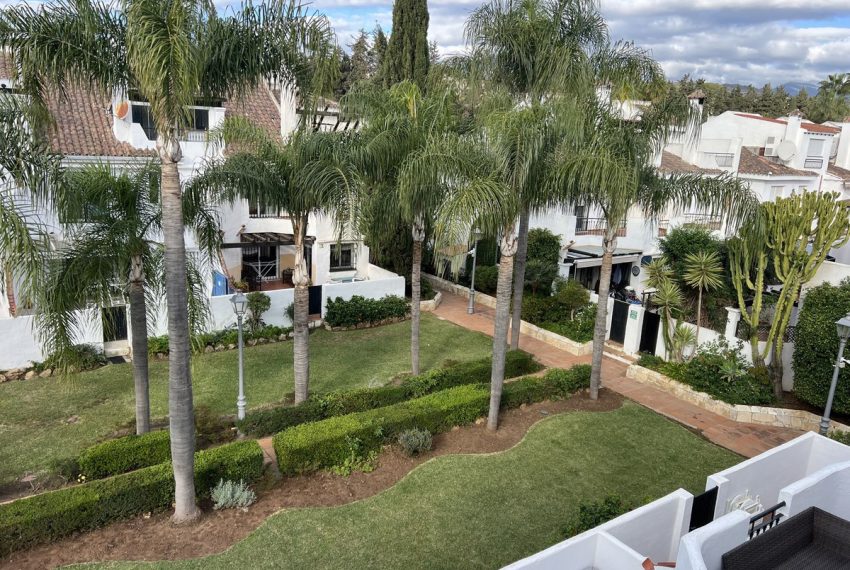 R4949734-Townhouse-For-Sale-Nueva-Andalucia-Terraced-5-Beds-220-Built-11