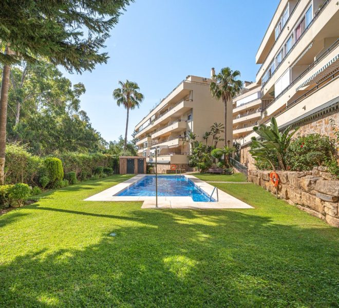 R4955245-Image 1-Penthouse - 2 Beds - 70 Built