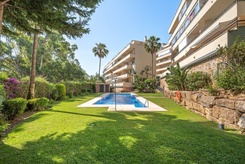 R4955245-Apartment-For-Sale-Calahonda-Penthouse-2-Beds-70-Built