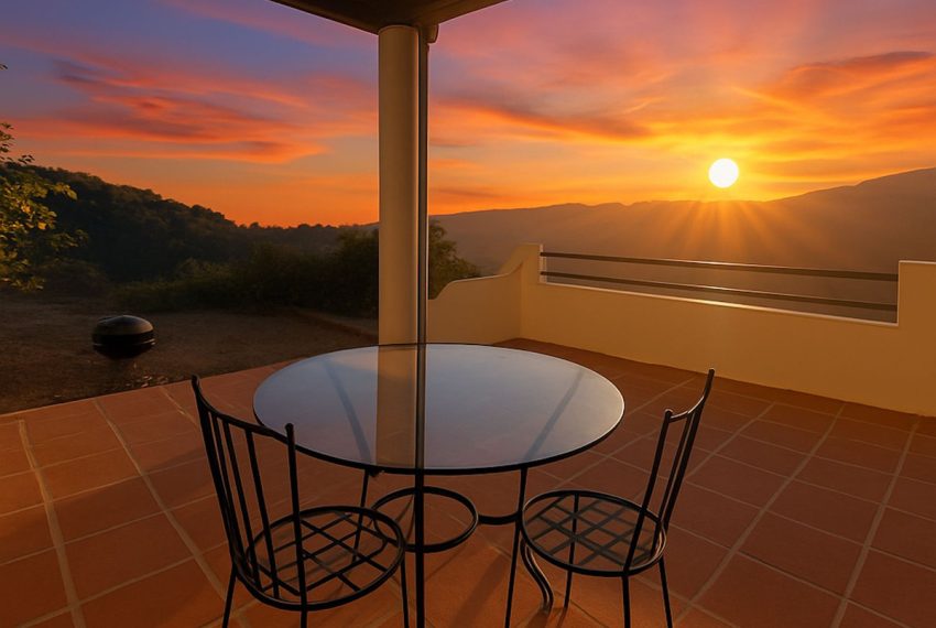 R4955488-Villa-For-Sale-Istan-Detached-4-Beds-233-Built-3