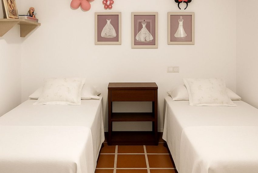 R4955488-Villa-For-Sale-Istan-Detached-4-Beds-233-Built-6