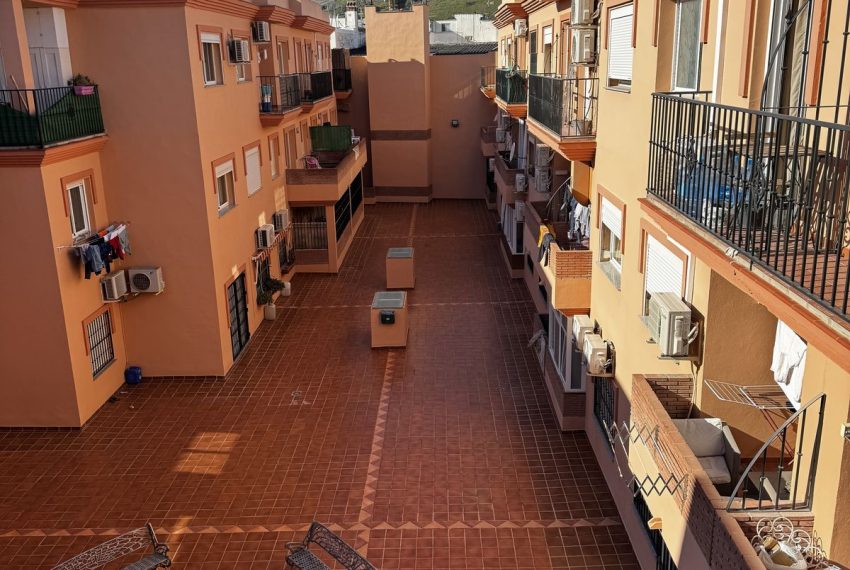 R4958632-Apartment-For-Sale-Coin-Penthouse-2-Beds-73-Built-1