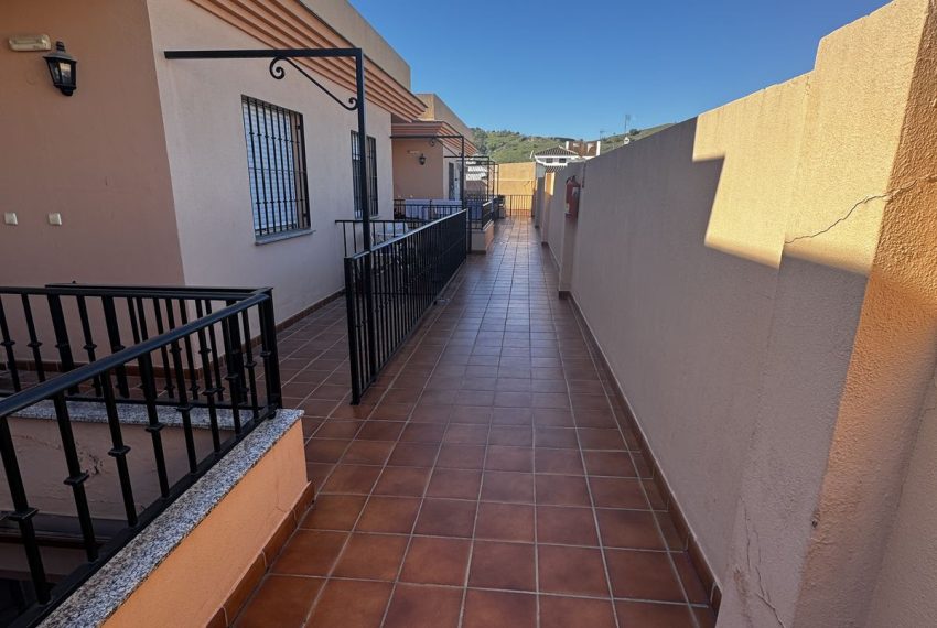 R4958632-Apartment-For-Sale-Coin-Penthouse-2-Beds-73-Built-19