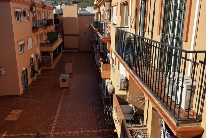 R4958632-Apartment-For-Sale-Coin-Penthouse-2-Beds-73-Built