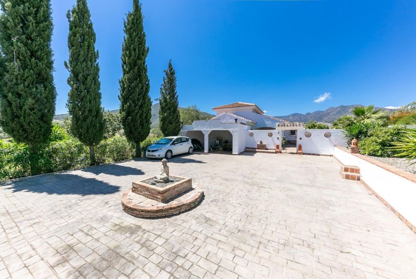 R4963984-Villa-For-Sale-Mijas-Finca-6-Beds-460-Built-4