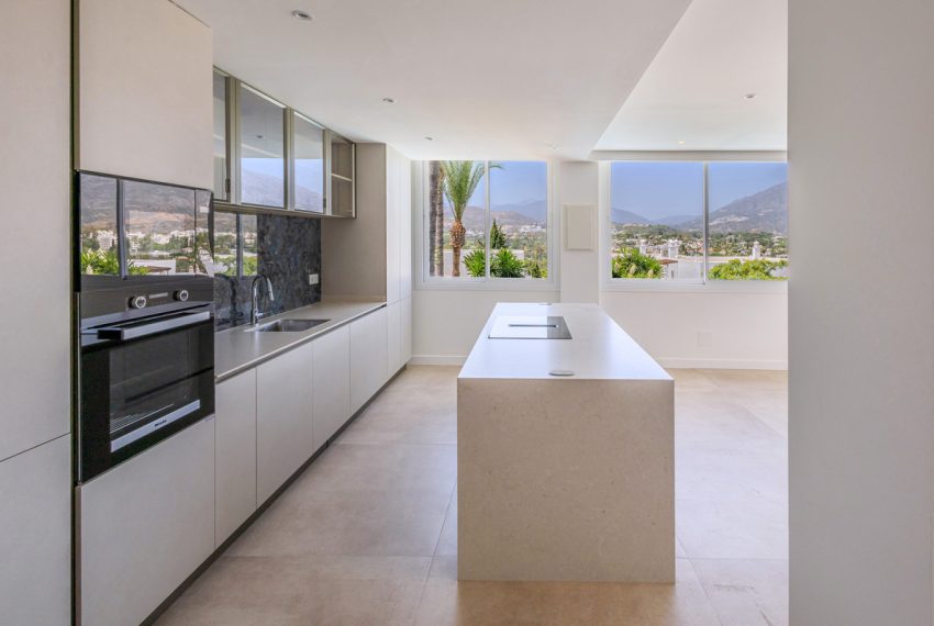 R4967503-Apartment-For-Sale-Nueva-Andalucia-Middle-Floor-2-Beds-101-Built-14