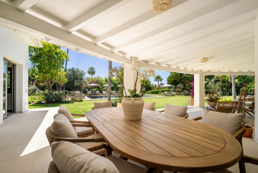 R4969240-Villa-For-Sale-Nueva-Andalucia-Detached-5-Beds-722-Built-13