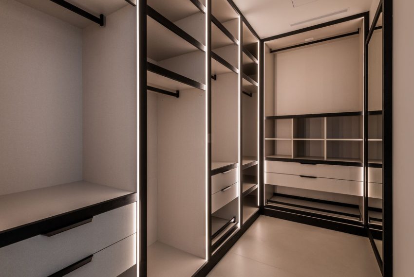 R4974355-Villa-For-Sale-Nueva-Andalucia-Detached-5-Beds-476-Built-13