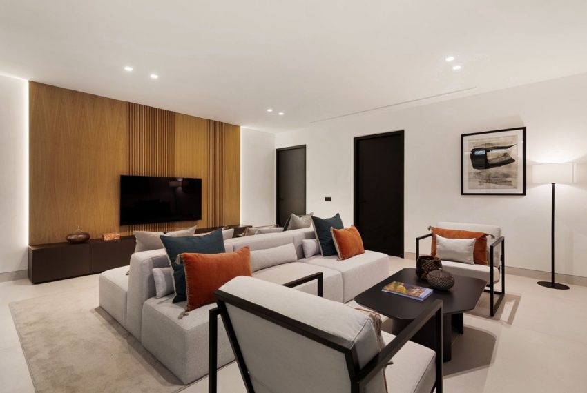 R4974355-Villa-For-Sale-Nueva-Andalucia-Detached-5-Beds-476-Built-19