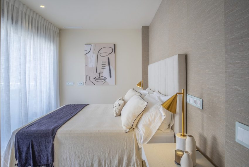 R4974442-Villa-For-Sale-New-Golden-Mile-Detached-4-Beds-370-Built-19