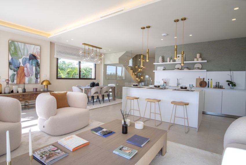 R4974442-Villa-For-Sale-New-Golden-Mile-Detached-4-Beds-370-Built-4