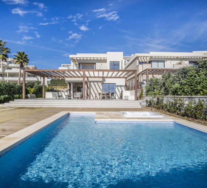 R4974442-Image 1-Detached - 4 Beds - 370 Built