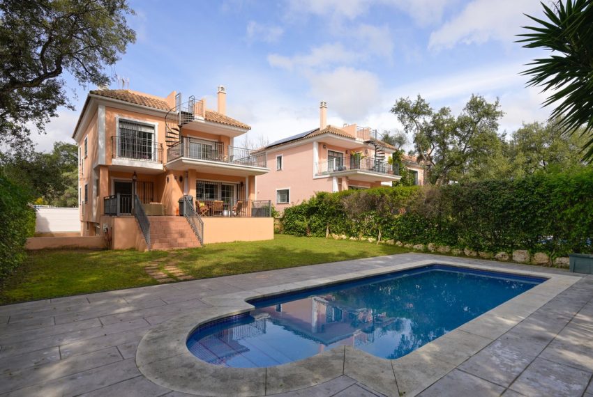 R4981741-Villa-For-Sale-Elviria-Detached-5-Beds-369-Built-1