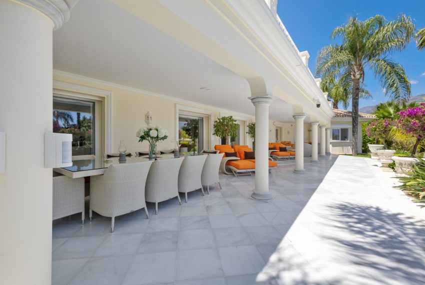 R4986523-Villa-For-Sale-Nueva-Andalucia-Detached-6-Beds-890-Built-13