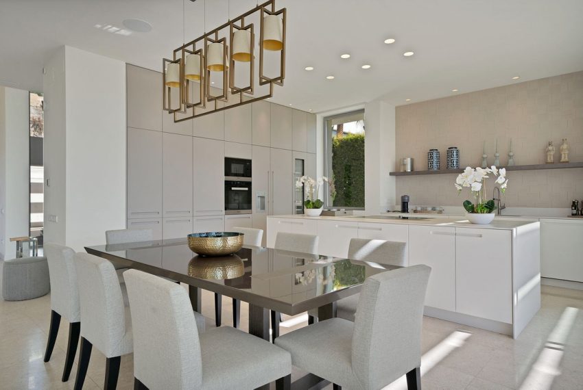 R4989610-Villa-For-Sale-Benahavis-Detached-5-Beds-546-Built-6