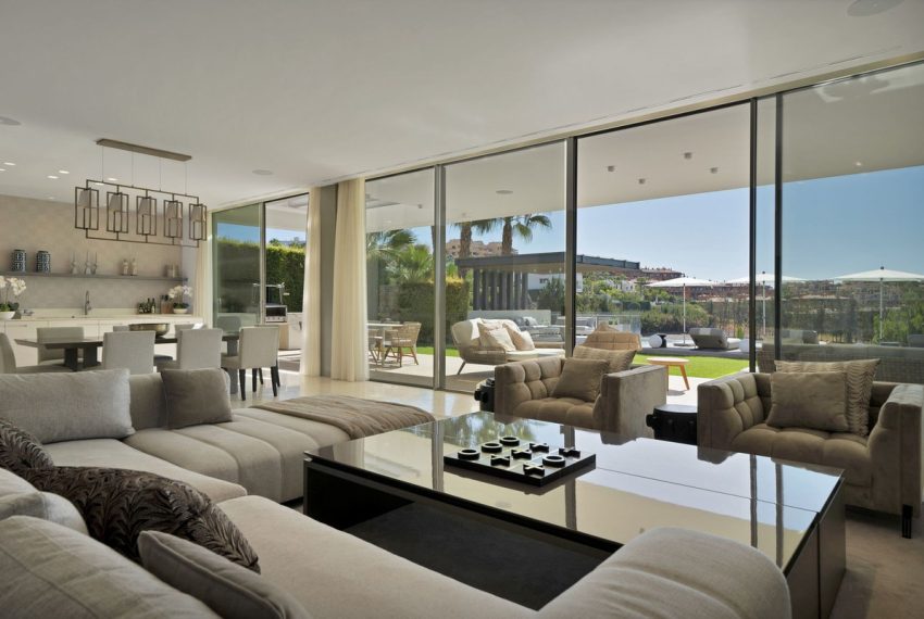 R4989610-Villa-For-Sale-Benahavis-Detached-5-Beds-546-Built-9