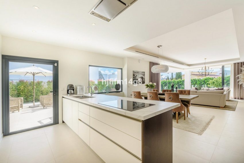 R4991941-Villa-For-Sale-San-Pedro-de-Alcantara-Detached-5-Beds-250-Built-10