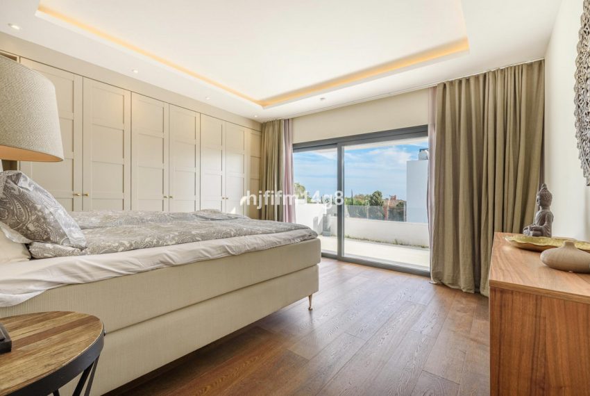 R4991941-Villa-For-Sale-San-Pedro-de-Alcantara-Detached-5-Beds-250-Built-13