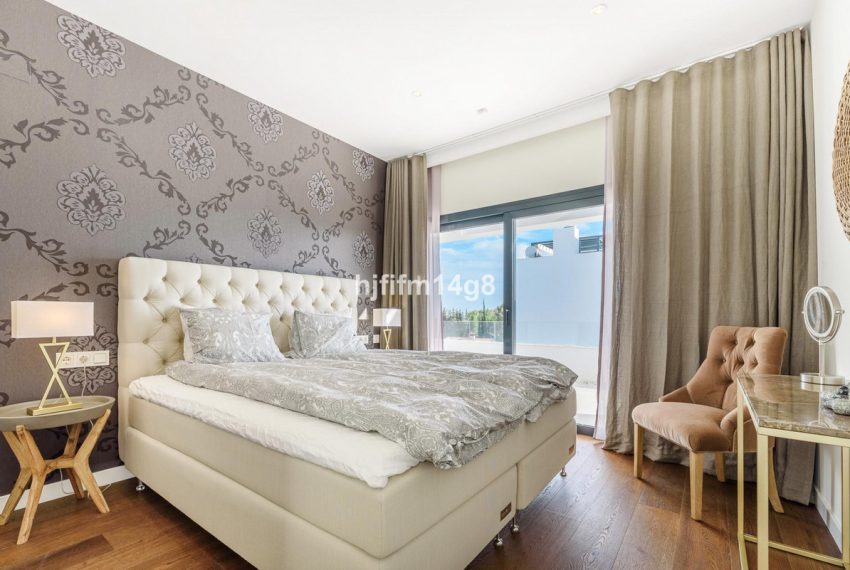 R4991941-Villa-For-Sale-San-Pedro-de-Alcantara-Detached-5-Beds-250-Built-15