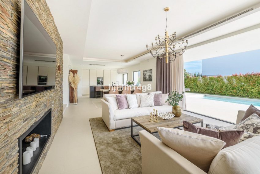 R4991941-Villa-For-Sale-San-Pedro-de-Alcantara-Detached-5-Beds-250-Built-5