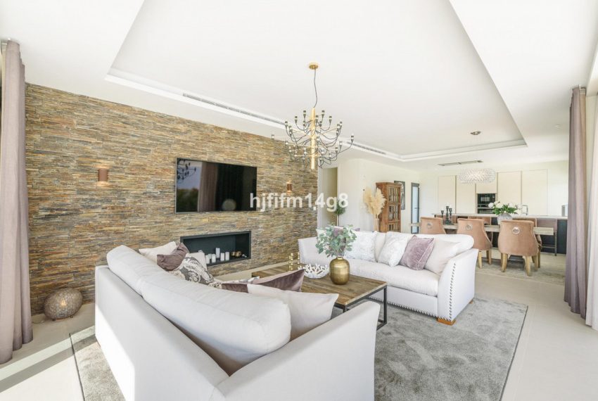 R4991941-Villa-For-Sale-San-Pedro-de-Alcantara-Detached-5-Beds-250-Built-6