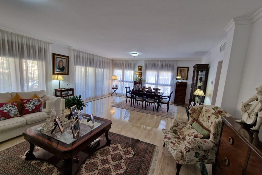 R5002036-Villa-For-Sale-Marbella-Semi-Detached-5-Beds-625-Built-12