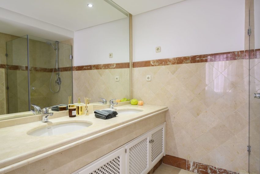 R5003953-Apartment-For-Sale-Estepona-Penthouse-3-Beds-186-Built-10