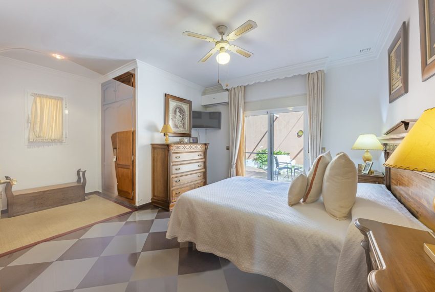R5006041-Villa-For-Sale-San-Pedro-de-Alcantara-Detached-4-Beds-183-Built-16