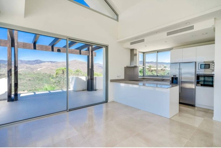 R5011201-Apartment-For-Sale-Benahavis-Penthouse-4-Beds-220-Built