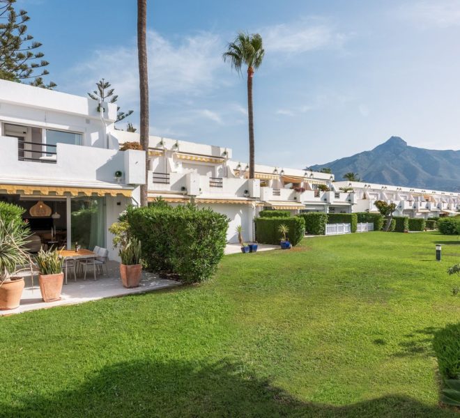 R5015557-Image 1-Terraced - 3 Beds - 143 Built