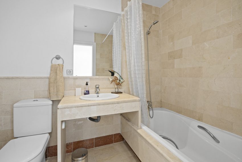 R5018800-Apartment-For-Sale-Marbella-Middle-Floor-4-Beds-177-Built-16