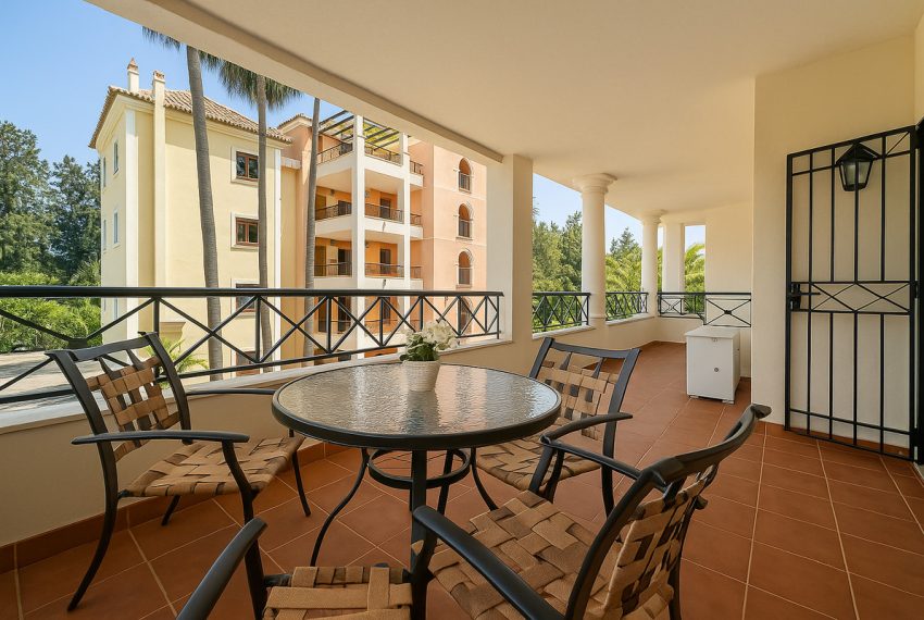 R5020741-Apartment-For-Sale-Nueva-Andalucia-Ground-Floor-2-Beds-149-Built-1