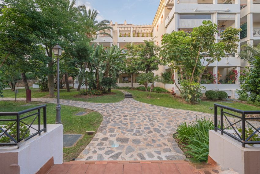 R5020741-Apartment-For-Sale-Nueva-Andalucia-Ground-Floor-2-Beds-149-Built-18