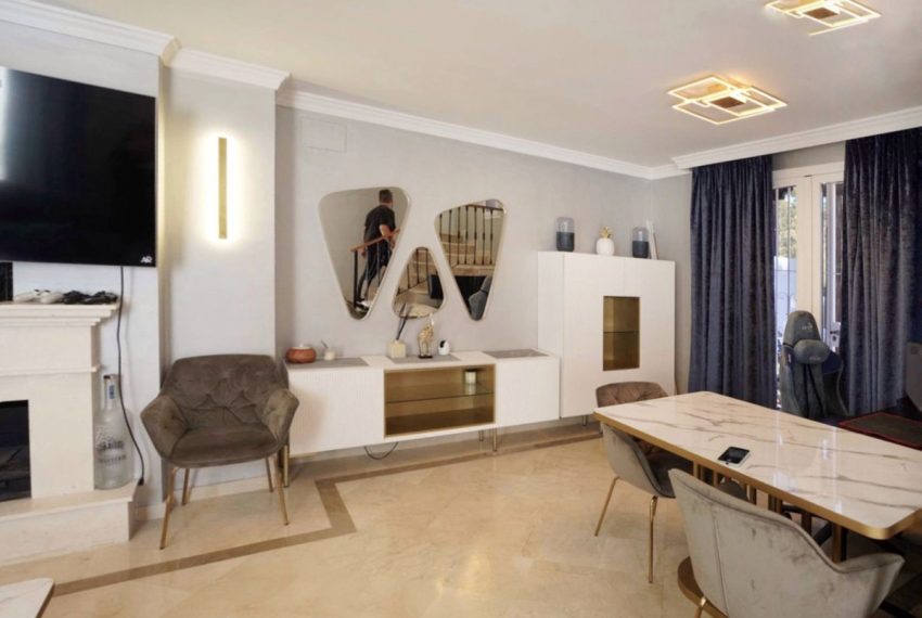 R5021161-Townhouse-For-Sale-Aloha-Terraced-2-Beds-159-Built-4