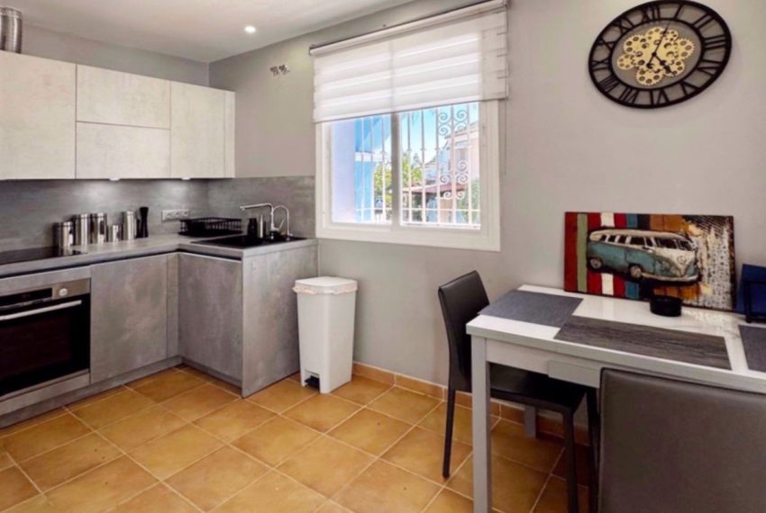 R5021161-Townhouse-For-Sale-Aloha-Terraced-2-Beds-159-Built-7