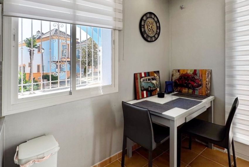 R5021161-Townhouse-For-Sale-Aloha-Terraced-2-Beds-159-Built-8