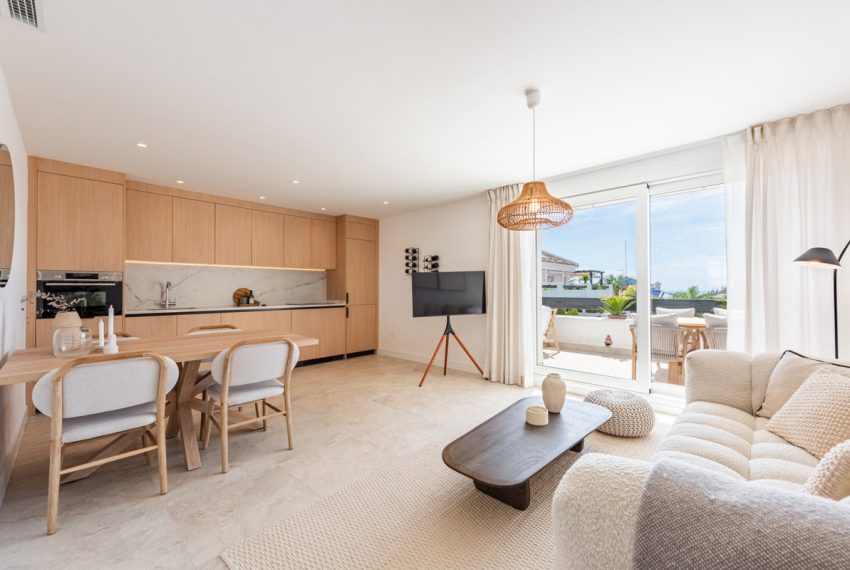 R5023852-Apartment-For-Sale-Nueva-Andalucia-Penthouse-2-Beds-66-Built-3