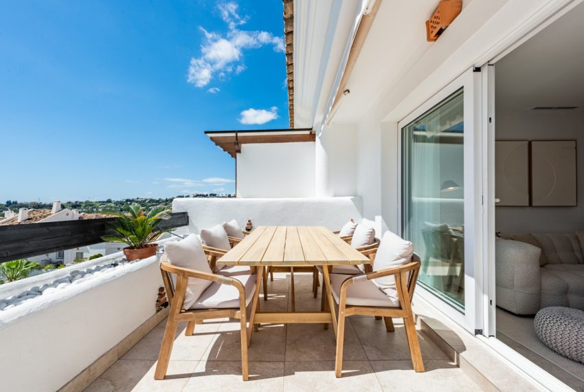 R5023852-Apartment-For-Sale-Nueva-Andalucia-Penthouse-2-Beds-66-Built-7