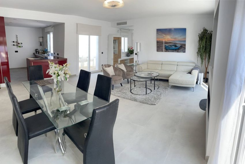 R5032111-Villa-For-Sale-Atalaya-Detached-10-Beds-1750-Built-15