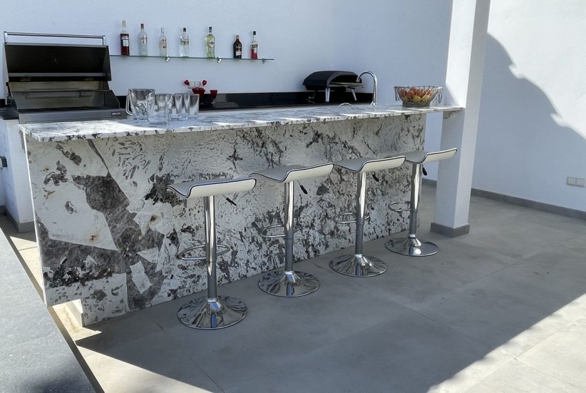 R5032111-Villa-For-Sale-Atalaya-Detached-10-Beds-1750-Built-6