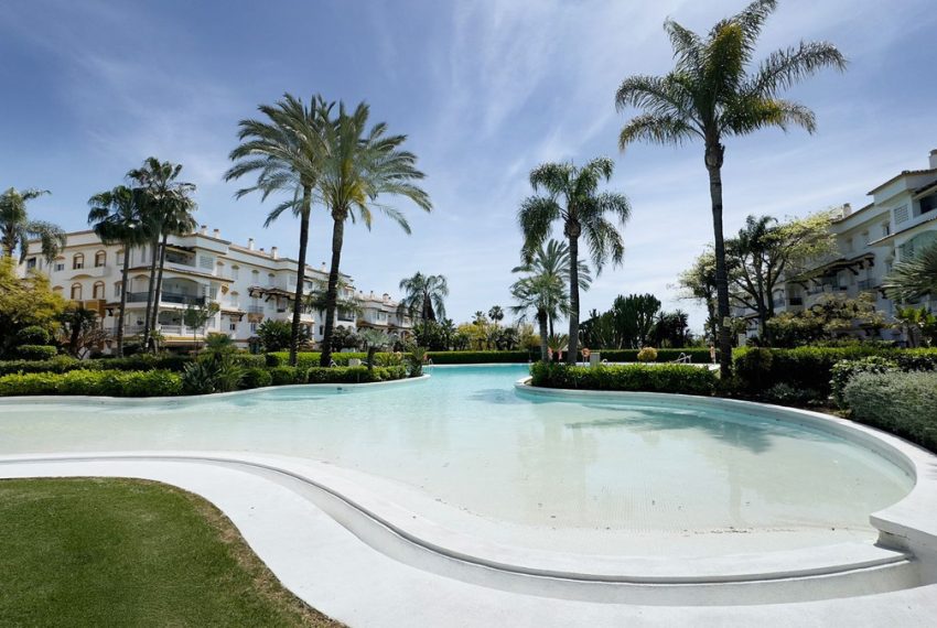 R5034214-Apartment-For-Sale-Marbella-Ground-Floor-4-Beds-125-Built-1