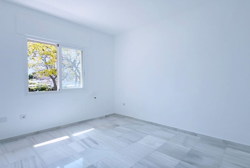 R5034214-Apartment-For-Sale-Marbella-Ground-Floor-4-Beds-125-Built-14